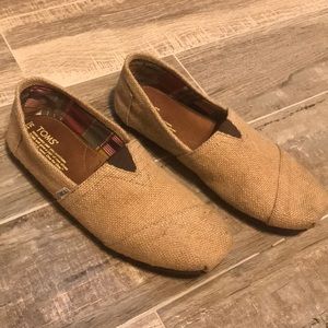 Toms shoes